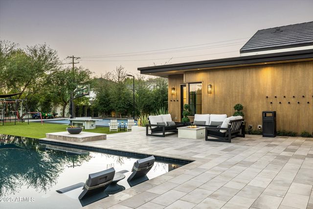 5715 E MONTEROSA Street, Phoenix, AZ 85018