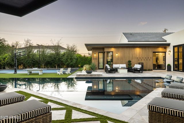 5715 E MONTEROSA Street, Phoenix, AZ 85018