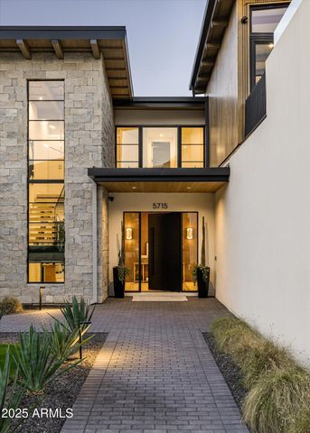 5715 E MONTEROSA Street, Phoenix, AZ 85018