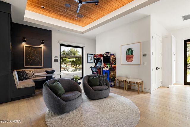 5715 E MONTEROSA Street, Phoenix, AZ 85018