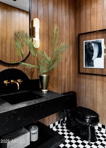 5715 E MONTEROSA Street, Phoenix, AZ 85018