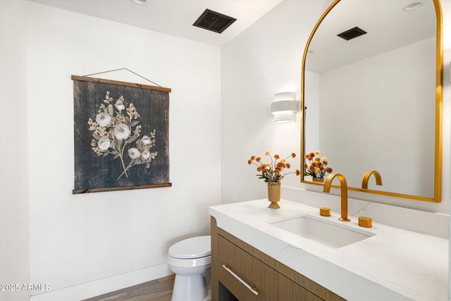 5715 E MONTEROSA Street, Phoenix, AZ 85018