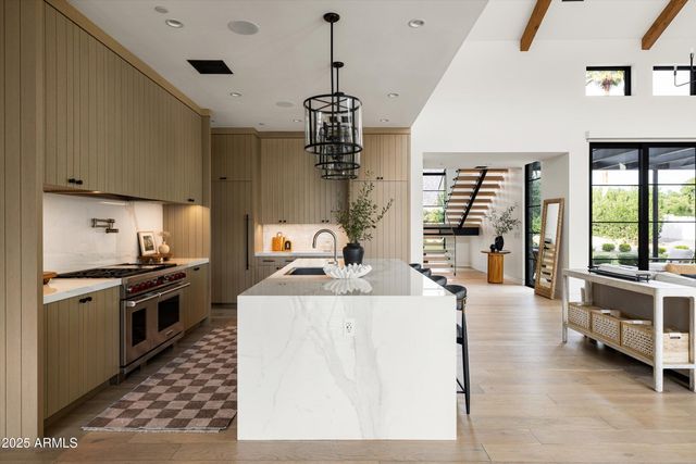 5715 E MONTEROSA Street, Phoenix, AZ 85018