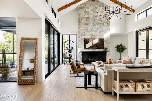 5715 E MONTEROSA Street, Phoenix, AZ 85018