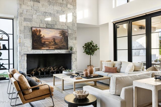 5715 E MONTEROSA Street, Phoenix, AZ 85018