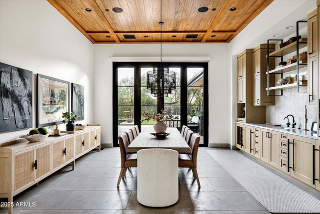 5715 E MONTEROSA Street, Phoenix, AZ 85018