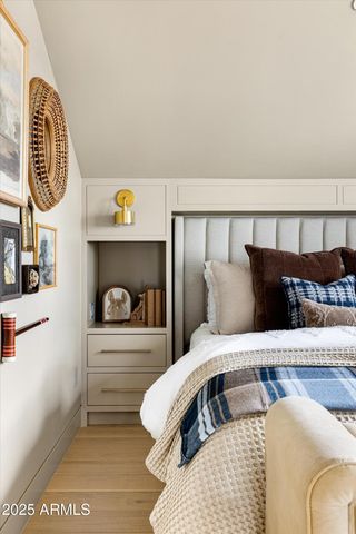 5715 E MONTEROSA Street, Phoenix, AZ 85018