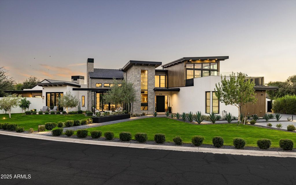 5715 E MONTEROSA Street, Phoenix, AZ 85018