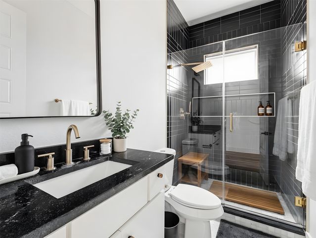 1958 Toronto Street, Dallas, TX 75212