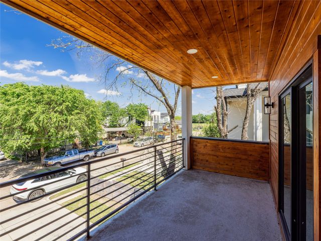 1958 Toronto Street, Dallas, TX 75212