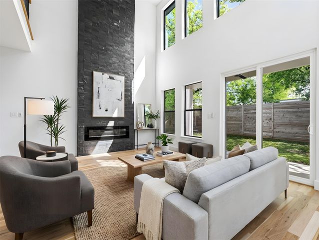 1958 Toronto Street, Dallas, TX 75212