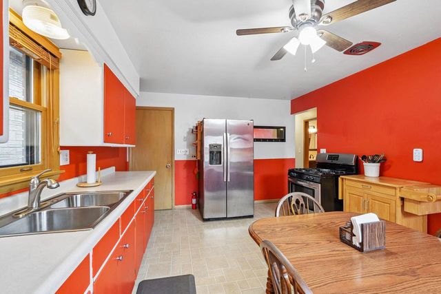 3760 S Kansas AVENUE, Milwaukee, WI 53207