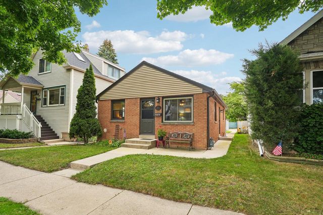 3760 S Kansas AVENUE, Milwaukee, WI 53207