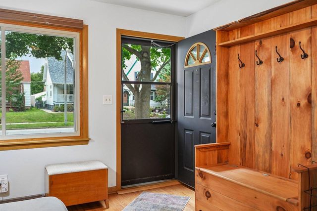 3760 S Kansas AVENUE, Milwaukee, WI 53207