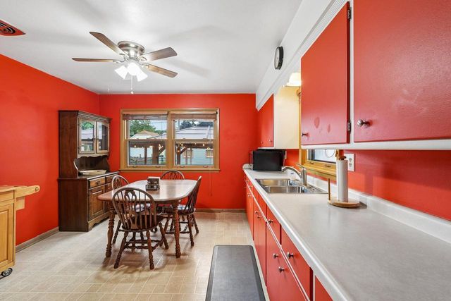 3760 S Kansas AVENUE, Milwaukee, WI 53207