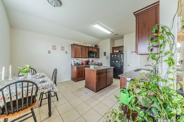 108 Eider Drive, Sanger, TX 76266