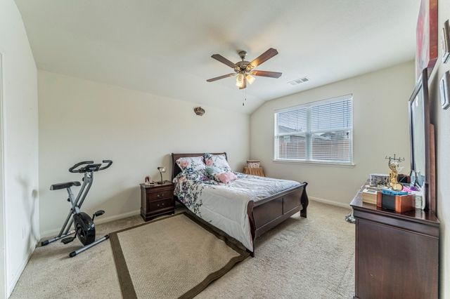 108 Eider Drive, Sanger, TX 76266