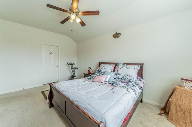 108 Eider Drive, Sanger, TX 76266