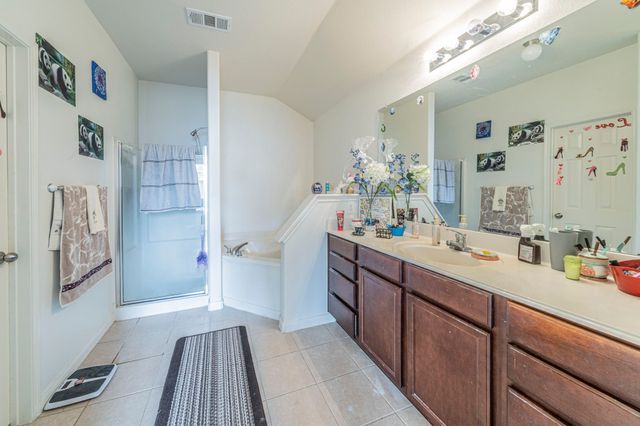 108 Eider Drive, Sanger, TX 76266