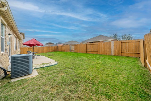 108 Eider Drive, Sanger, TX 76266