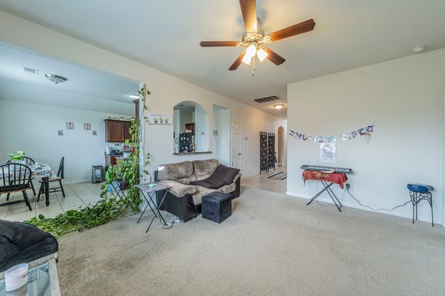 108 Eider Drive, Sanger, TX 76266