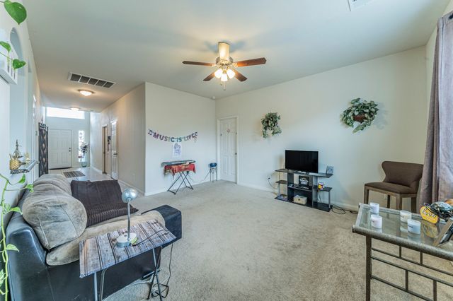 108 Eider Drive, Sanger, TX 76266