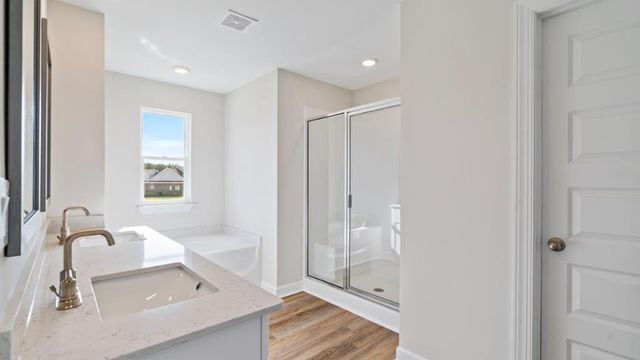 109 Creekridge Street, Headland, AL 36345