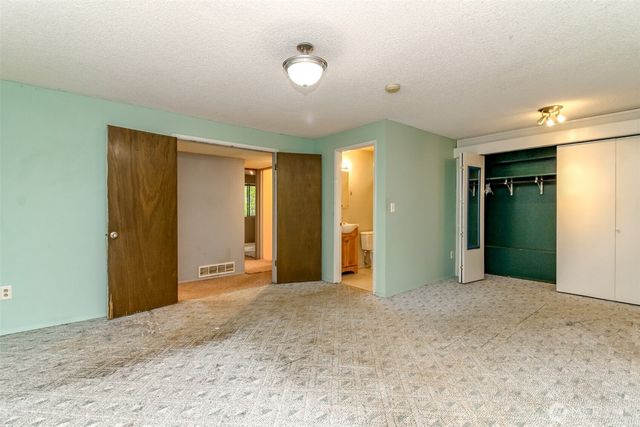 4917 145th Avenue SE, Bellevue, WA 98006