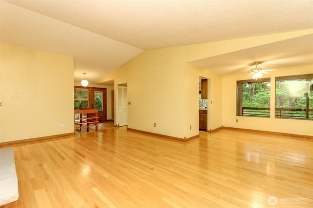 4917 145th Avenue SE, Bellevue, WA 98006