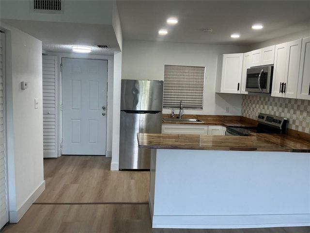2625 STATE ROAD 590 2832, Clearwater, FL 33759