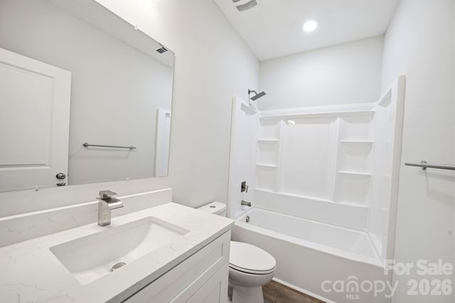 1111 W 7th Avenue, Gastonia, NC 28052
