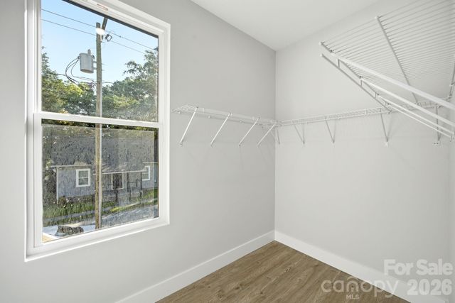 1111 W 7th Avenue, Gastonia, NC 28052