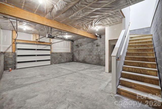 1111 W 7th Avenue, Gastonia, NC 28052