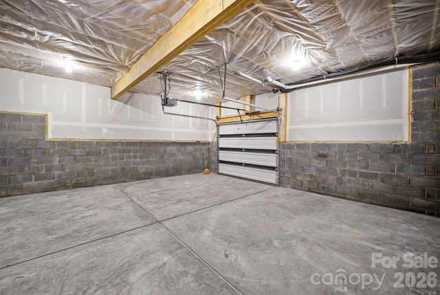 1111 W 7th Avenue, Gastonia, NC 28052