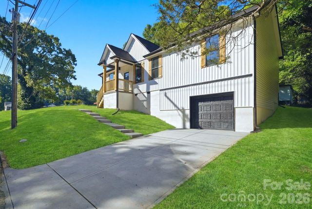 1111 W 7th Avenue, Gastonia, NC 28052