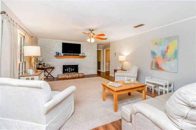 3520 Springwood Drive E, Mobile, AL 36608