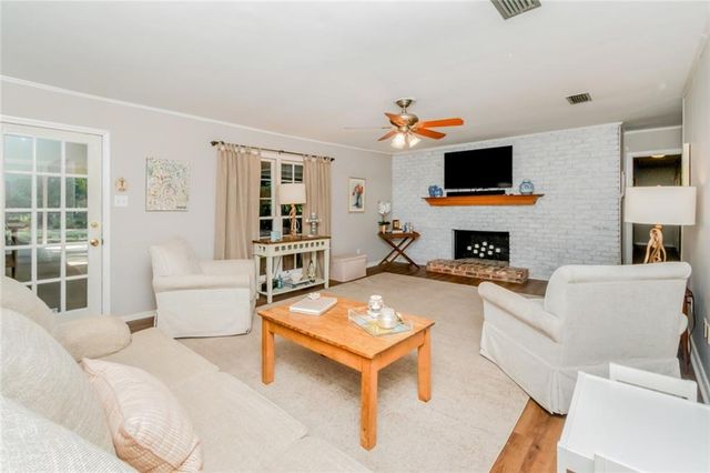 3520 Springwood Drive E, Mobile, AL 36608