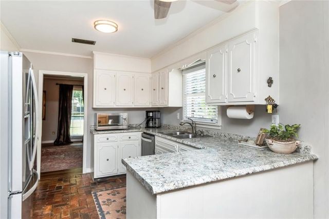3520 Springwood Drive E, Mobile, AL 36608