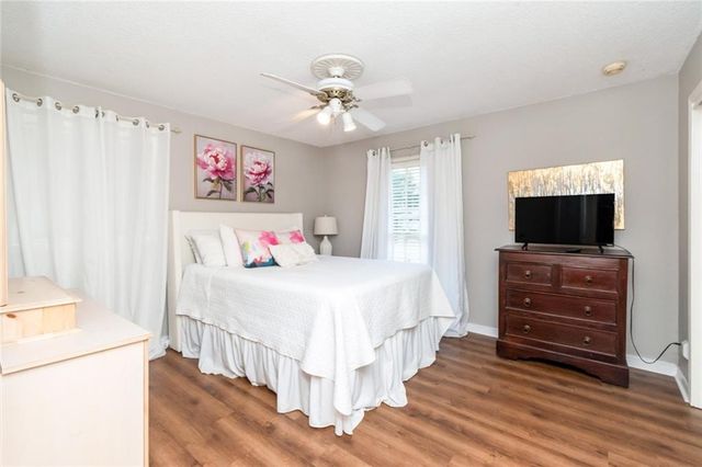 3520 Springwood Drive E, Mobile, AL 36608