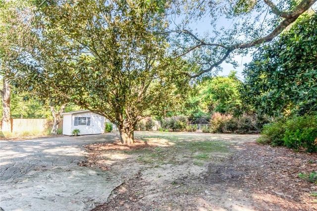 3520 Springwood Drive E, Mobile, AL 36608