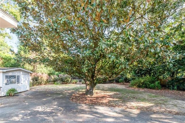 3520 Springwood Drive E, Mobile, AL 36608