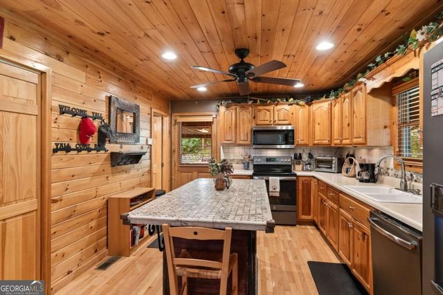 51 Cornerstone Court 68, Mccaysville, GA 30555