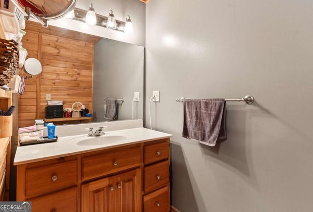 51 Cornerstone Court 68, Mccaysville, GA 30555