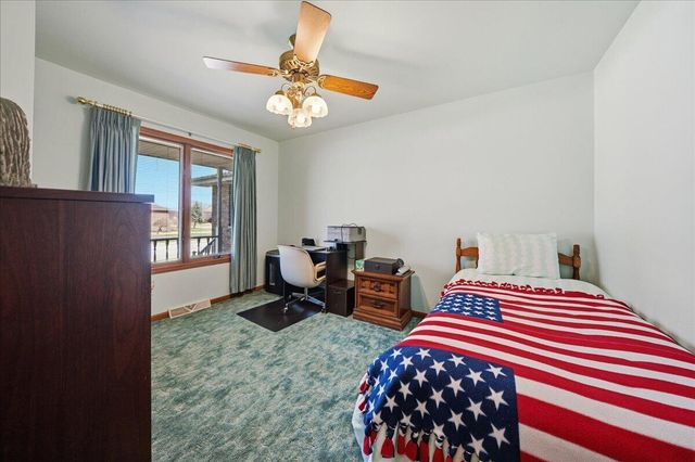 1125 Woodhollow Drive, Schererville, IN 46375