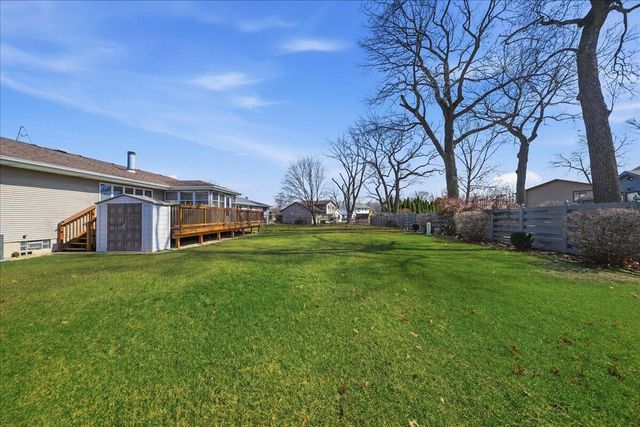 1125 Woodhollow Drive, Schererville, IN 46375