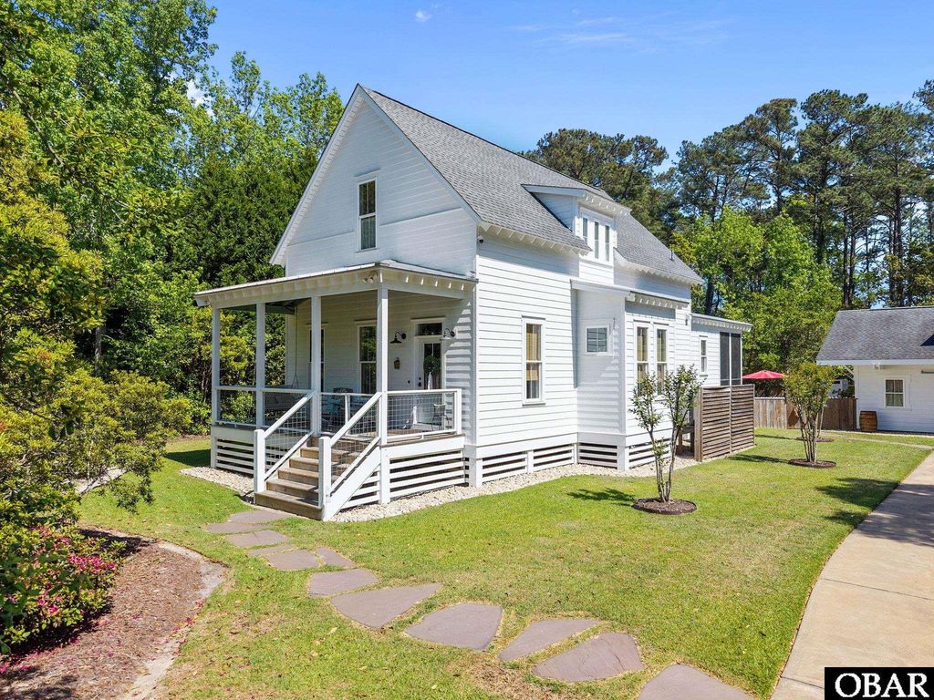 Image 1 of property listing at 194 Brakewood Road Lot 13, Manteo, NC 27954