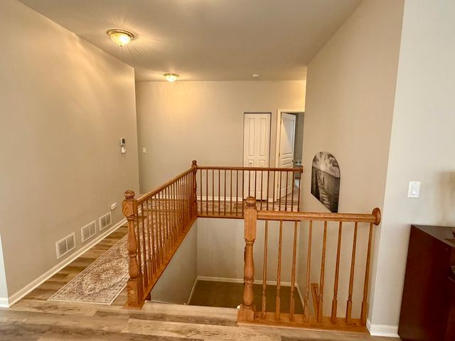 16637 Serene Lake Way, Crest Hill, IL 60403