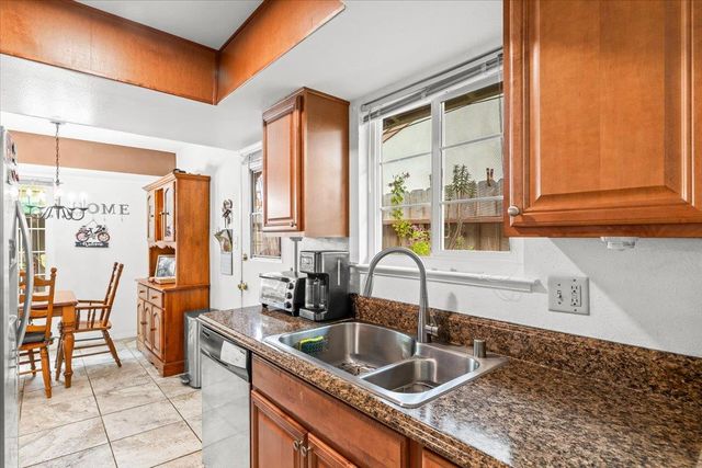 6828 Butler Ct, Stockton, CA 95219