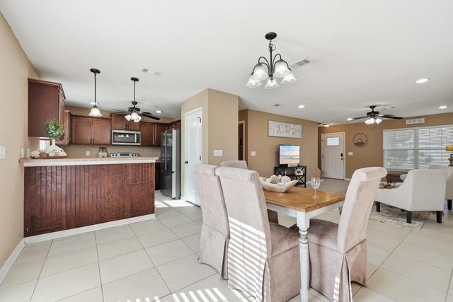 499 Eisenhower Drive, Crestview, FL 32539