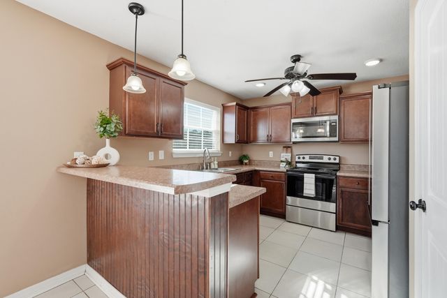 499 Eisenhower Drive, Crestview, FL 32539